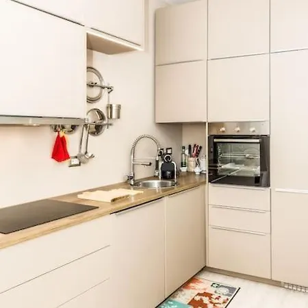 דירה Raphi's Flat In Trastevere - The Heart Of רומא