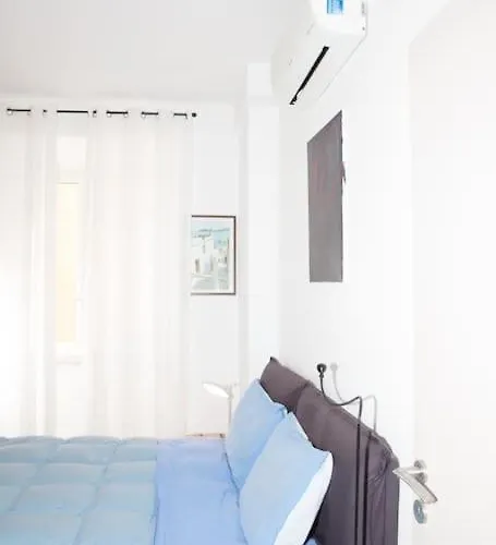 Raphi's Flat In Trastevere - The Heart Of Lägenhet Rom